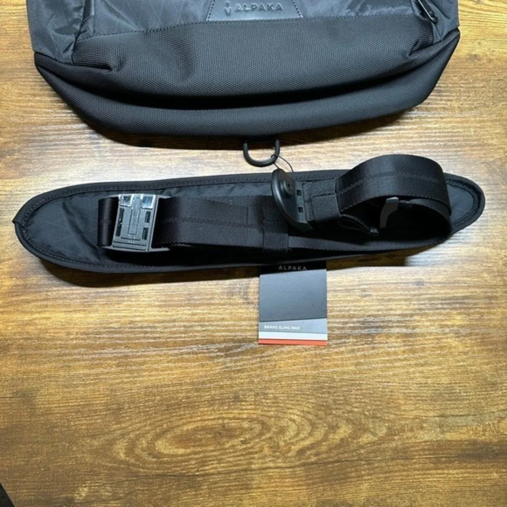 NEW Alpaka Bravo Sling Max V2 Black X-Pac VX21 Messenger Bag 10L 14in Laptop